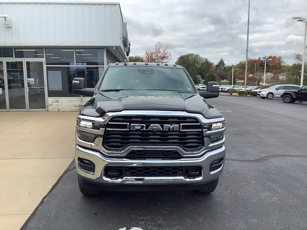 New 2026 Ram 2500 TRADESMAN CREW CAB 4X4 6'4 BOX Pickup