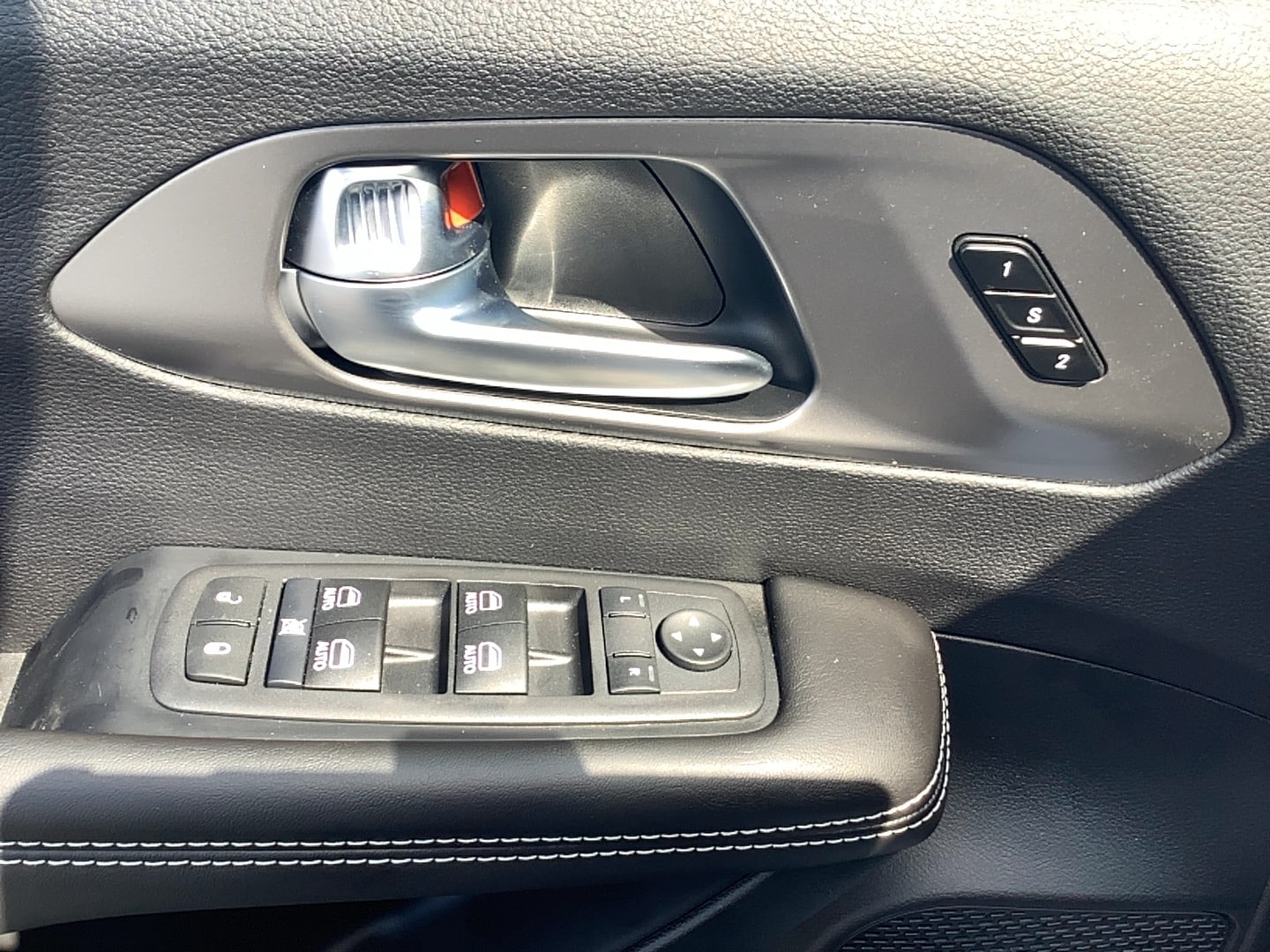 2026 Chrysler Pacifica SELECT AWD Bright White at Three Rivers CJD