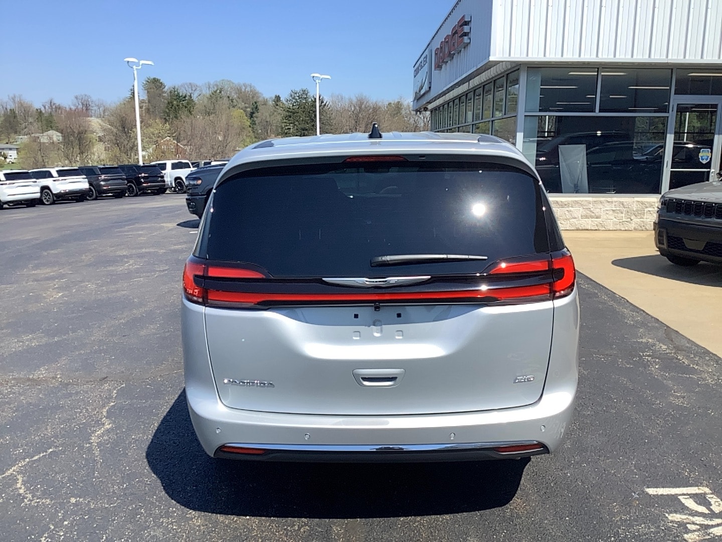 2026 Chrysler Pacifica SELECT AWD Silver Mist at Three Rivers CJD