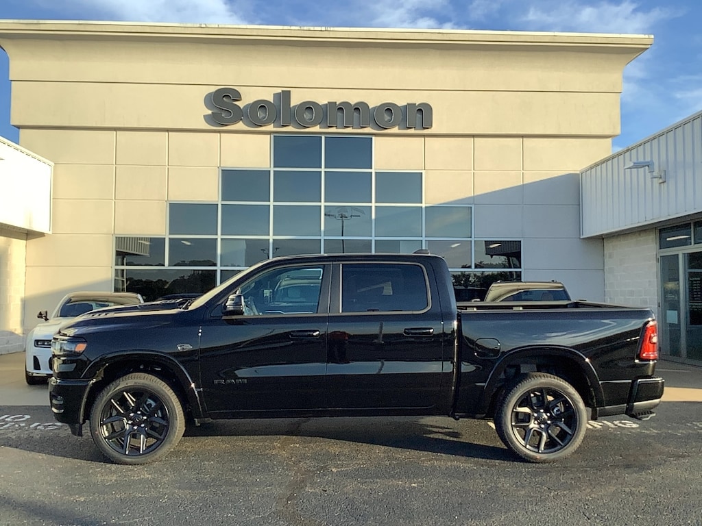 New 2027 Ram 1500 LARAMIE CREW CAB 4X4 5'7 BOX Pickup