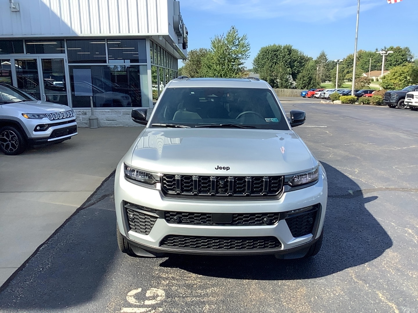 2026 Jeep Grand Cherokee 85TH ANNIVERSARY EDITION 4X4 Silver Zynith at Three Rivers CJD