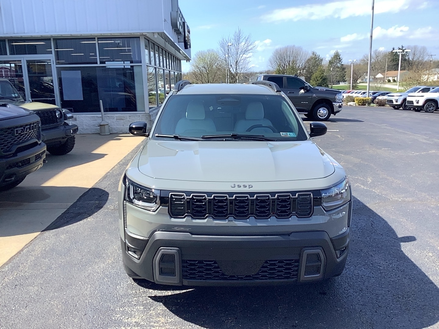 2026 Jeep Cherokee LAREDO 4X4 Sting-Gray at Humes CDJR