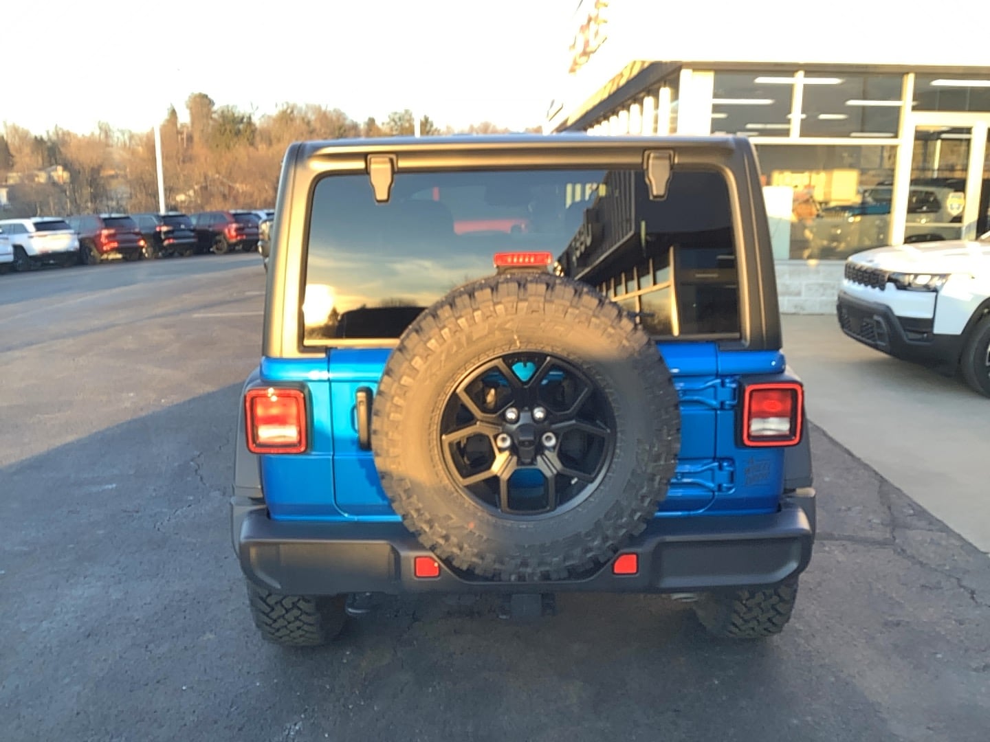 2026 Jeep Wrangler 4-DOOR WILLYS - 3