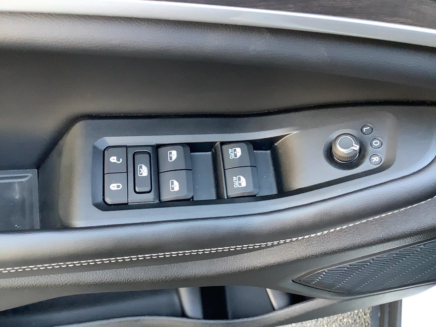 2026 Jeep Grand Cherokee L LAREDO ALTITUDE 4X4 - 10
