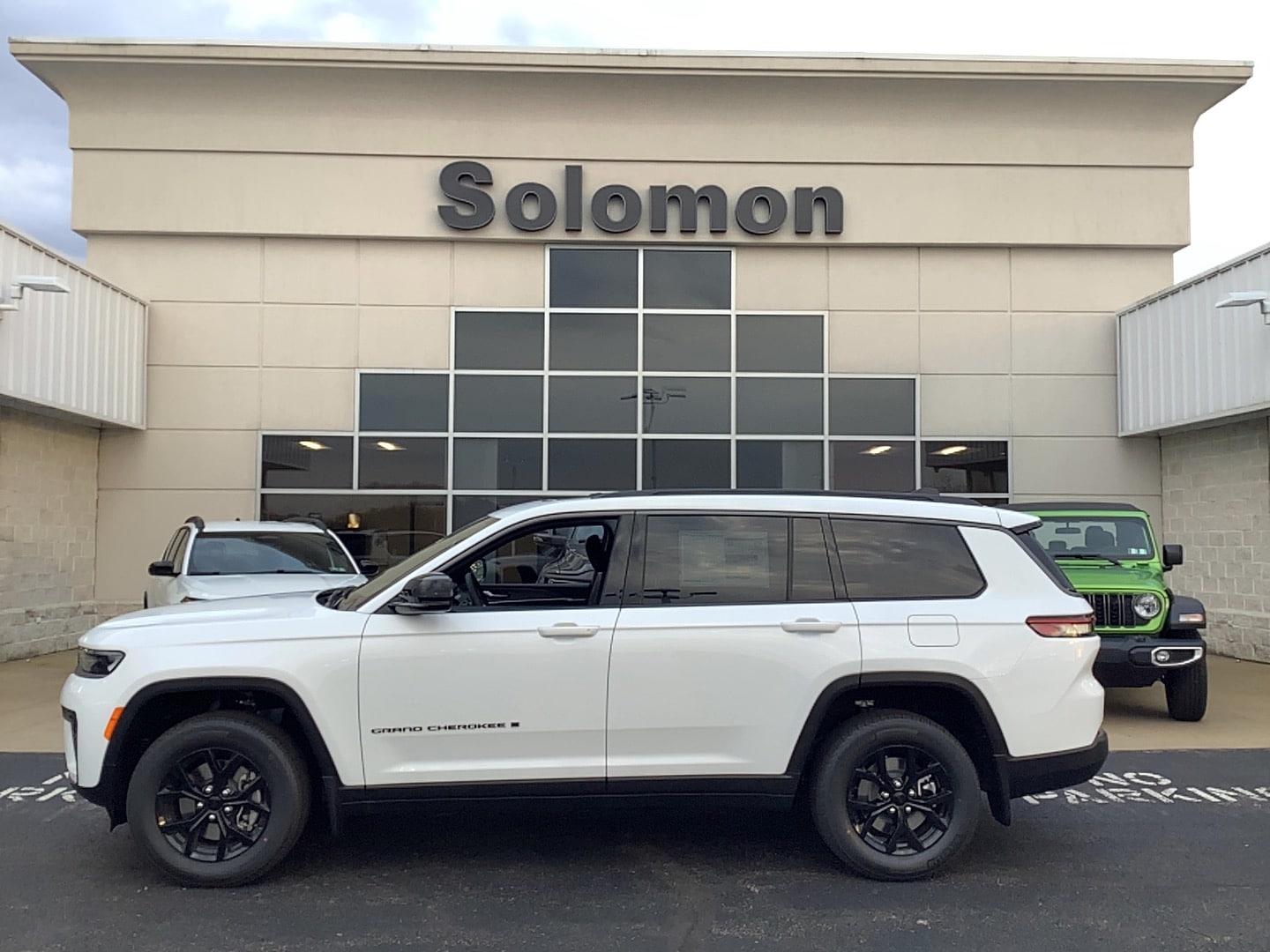 2026 Jeep Grand Cherokee L LAREDO ALTITUDE 4X4 - 0