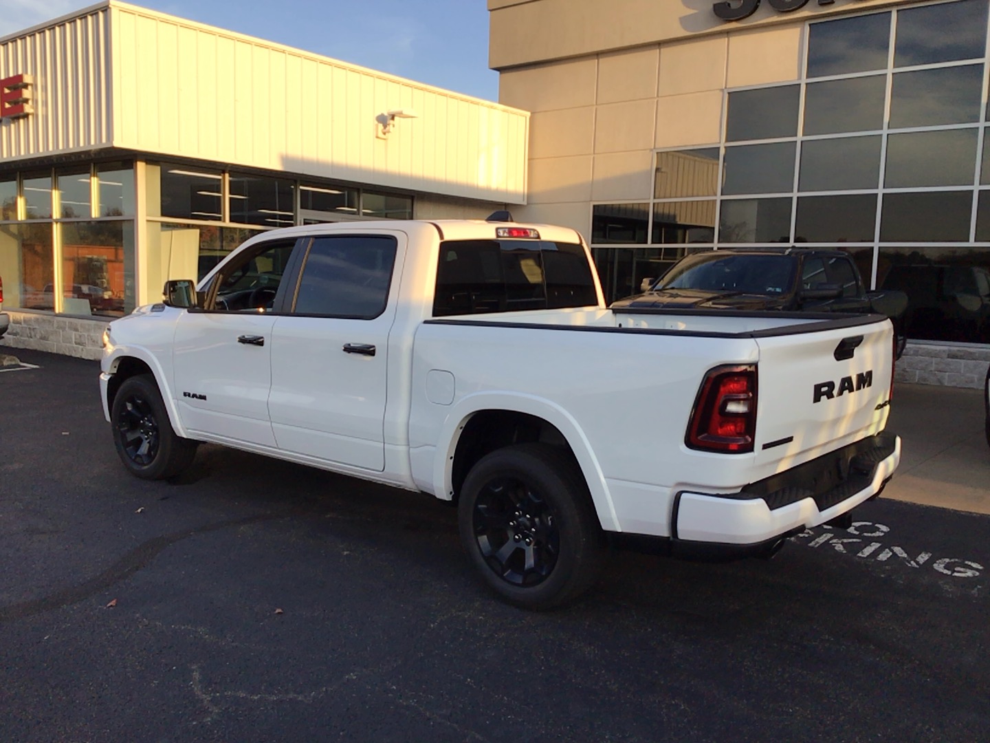 2027 Ram 1500 photo 6 of 14