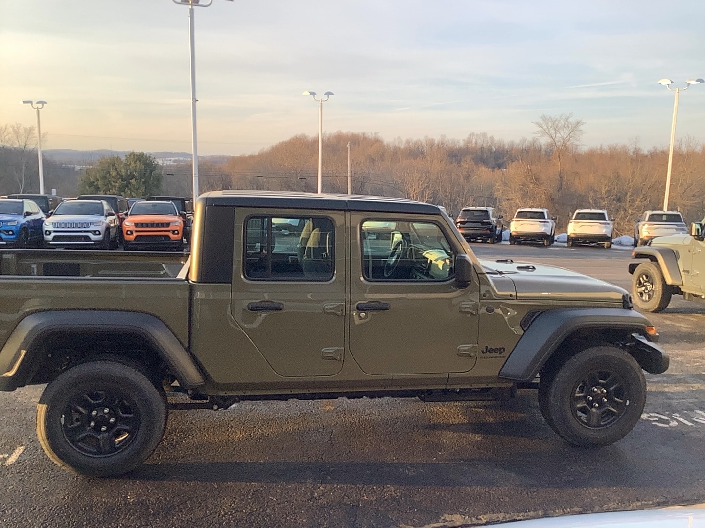 2026 Jeep Gladiator SPORT 4X4 - 2