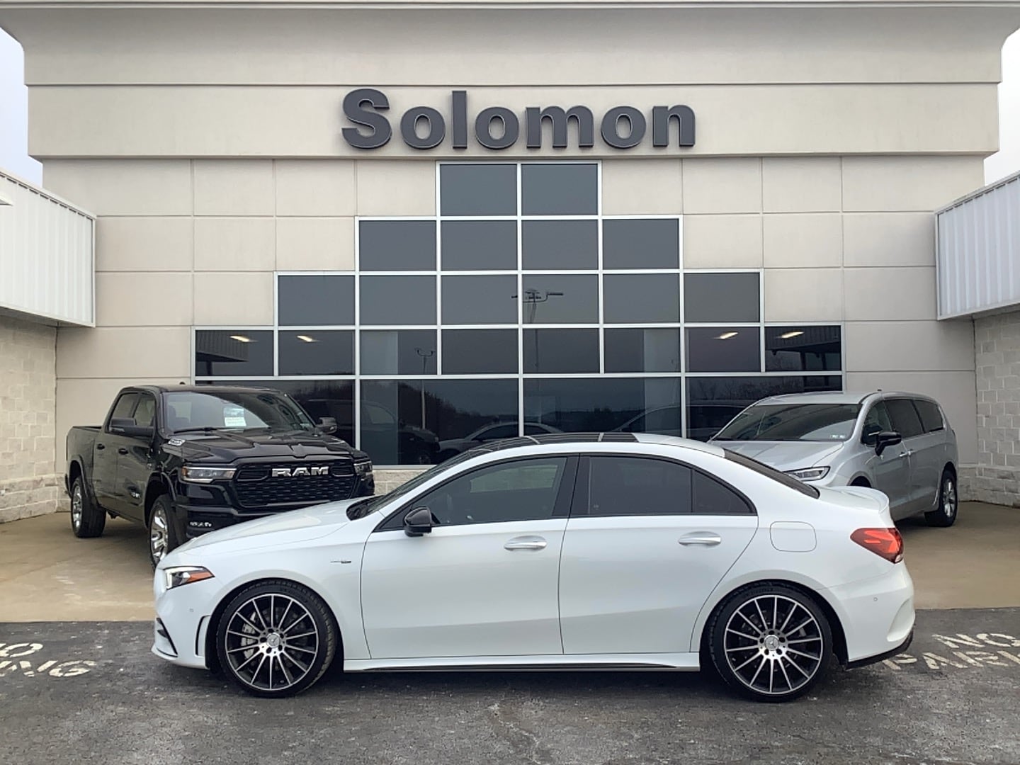 2021 Mercedes-Benz A-Class A35's photo