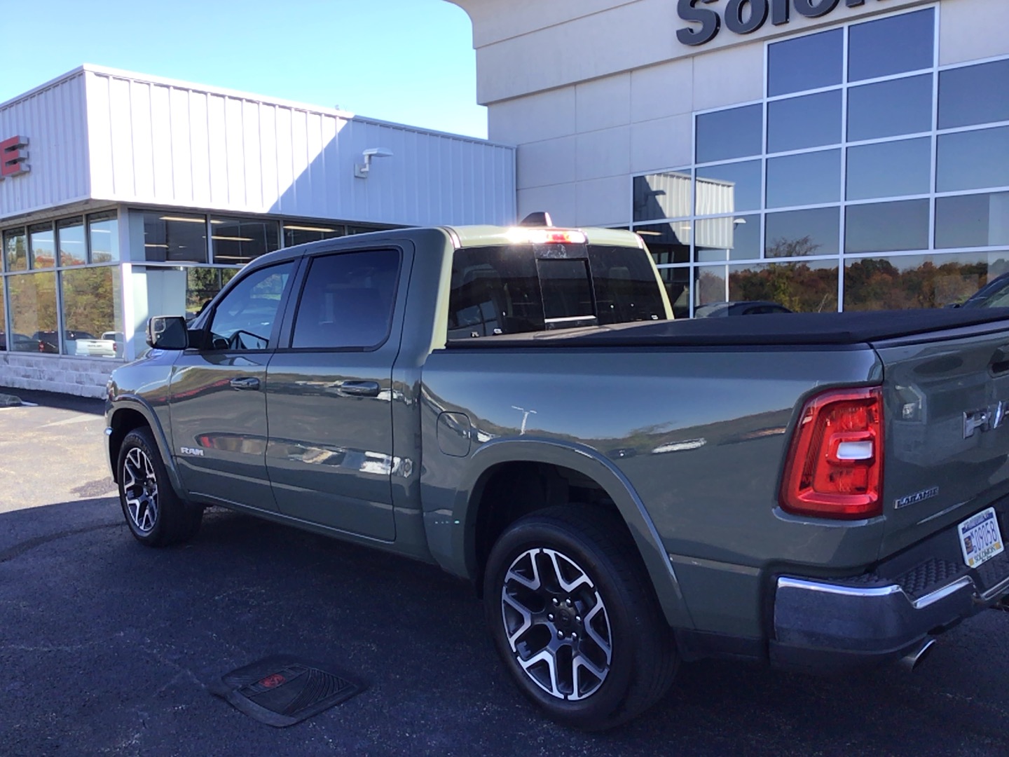 2026 Ram 1500 photo 4 of 6