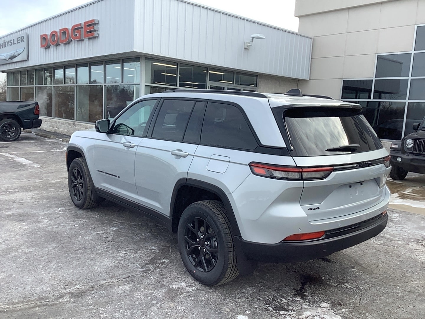 2025 Jeep Grand Cherokee ALTITUDE X 4X4 - 5