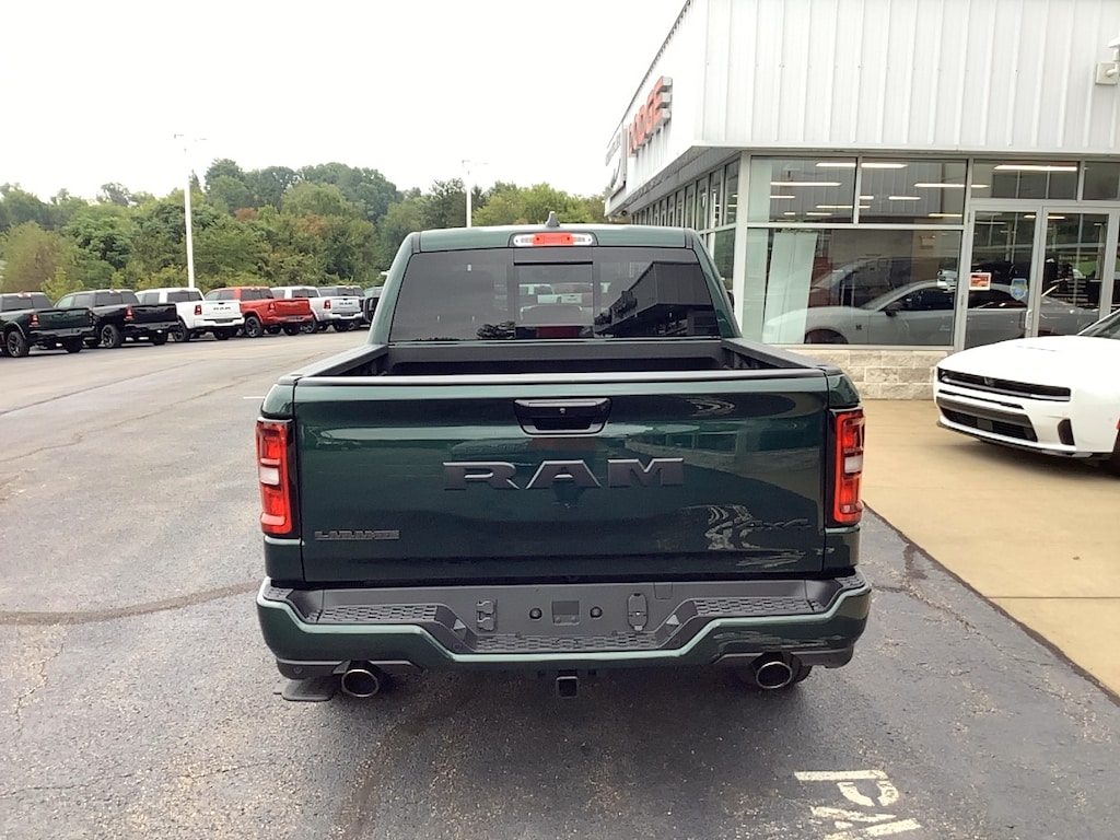 New 2027 Ram 1500 LARAMIE CREW CAB 4X4 5'7 BOX Pickup