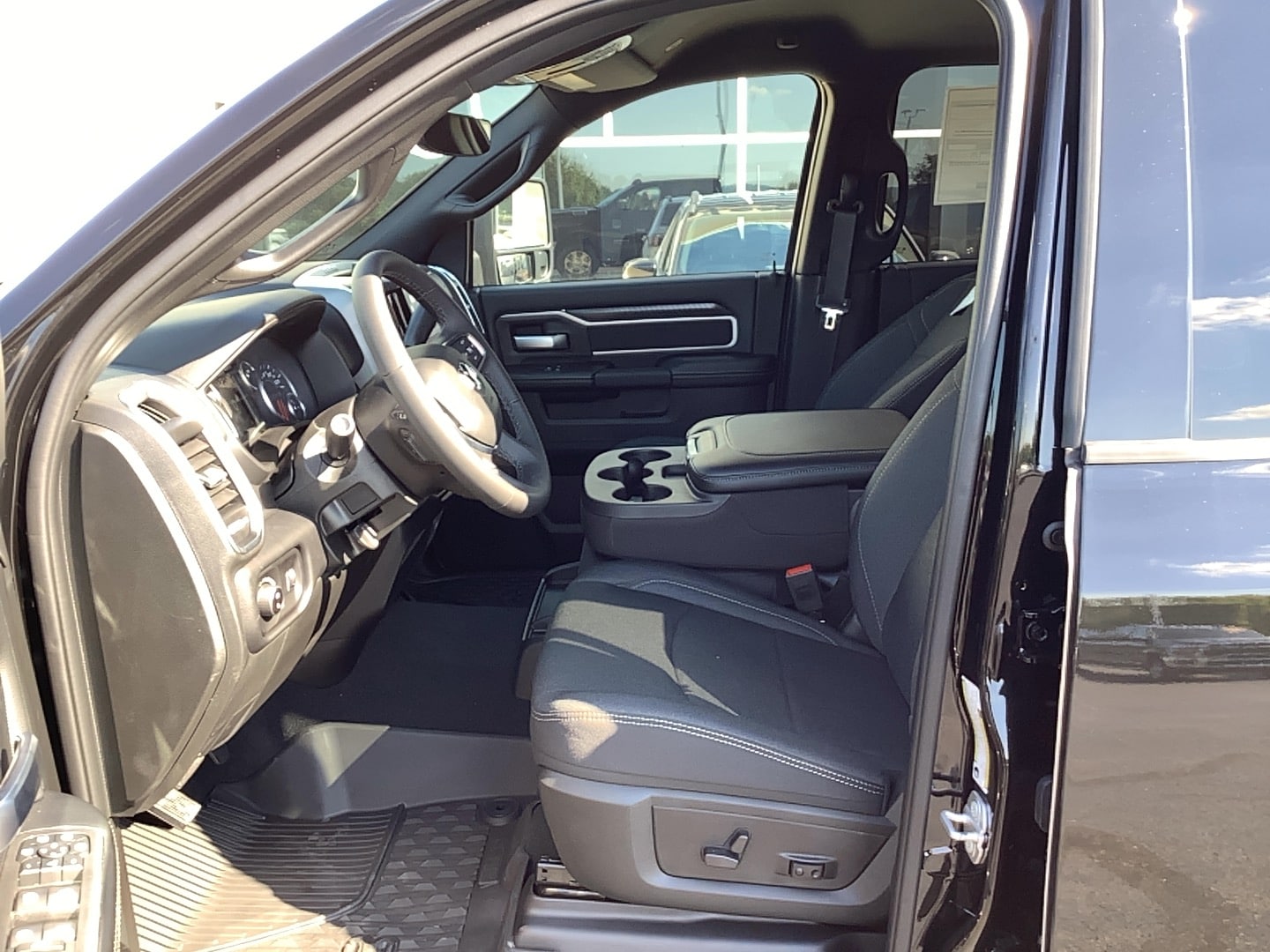 2026 Ram 2500 BIG HORN CREW CAB 4X4 6'4 BOX Diamond Black Crystal Pearlcoat at Solomon CJD Brownsville