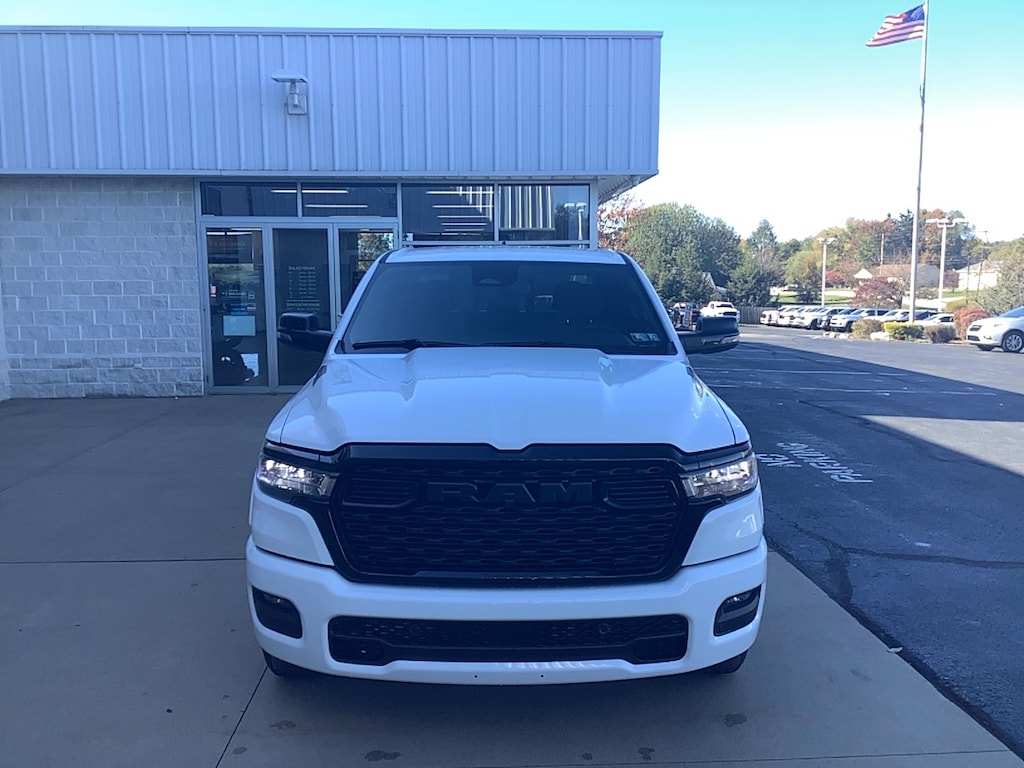 New 2026 Ram 1500 BIG HORN CREW CAB 4X4 5'7 BOX Pickup