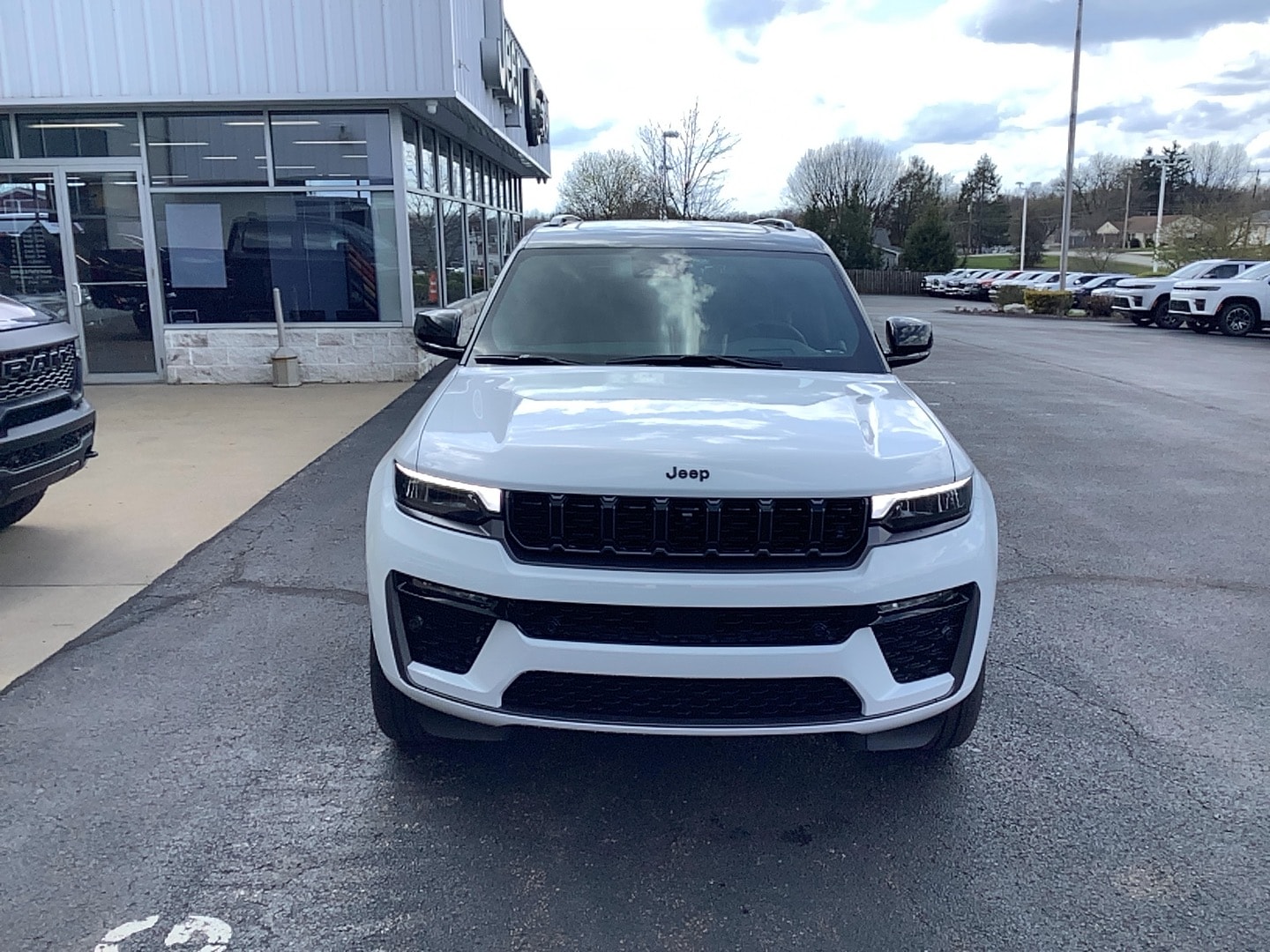 2026 Jeep Grand Cherokee L SUMMIT 4X4 - 1