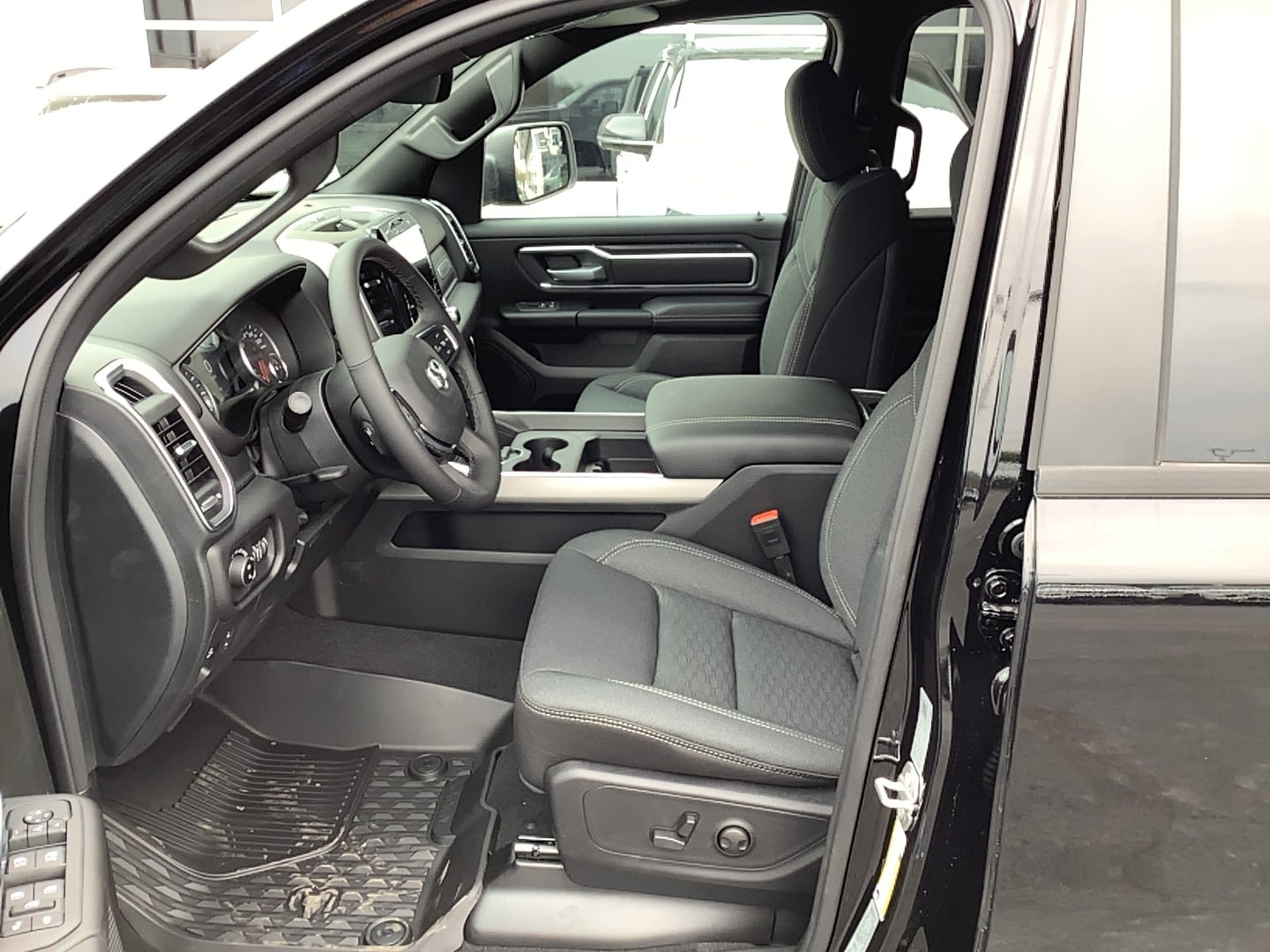 2026 Ram 1500 BIG HORN CREW CAB 4X4 5'7 BOX Diamond Black Crystal Pearlcoat at Solomon CJD Brownsville