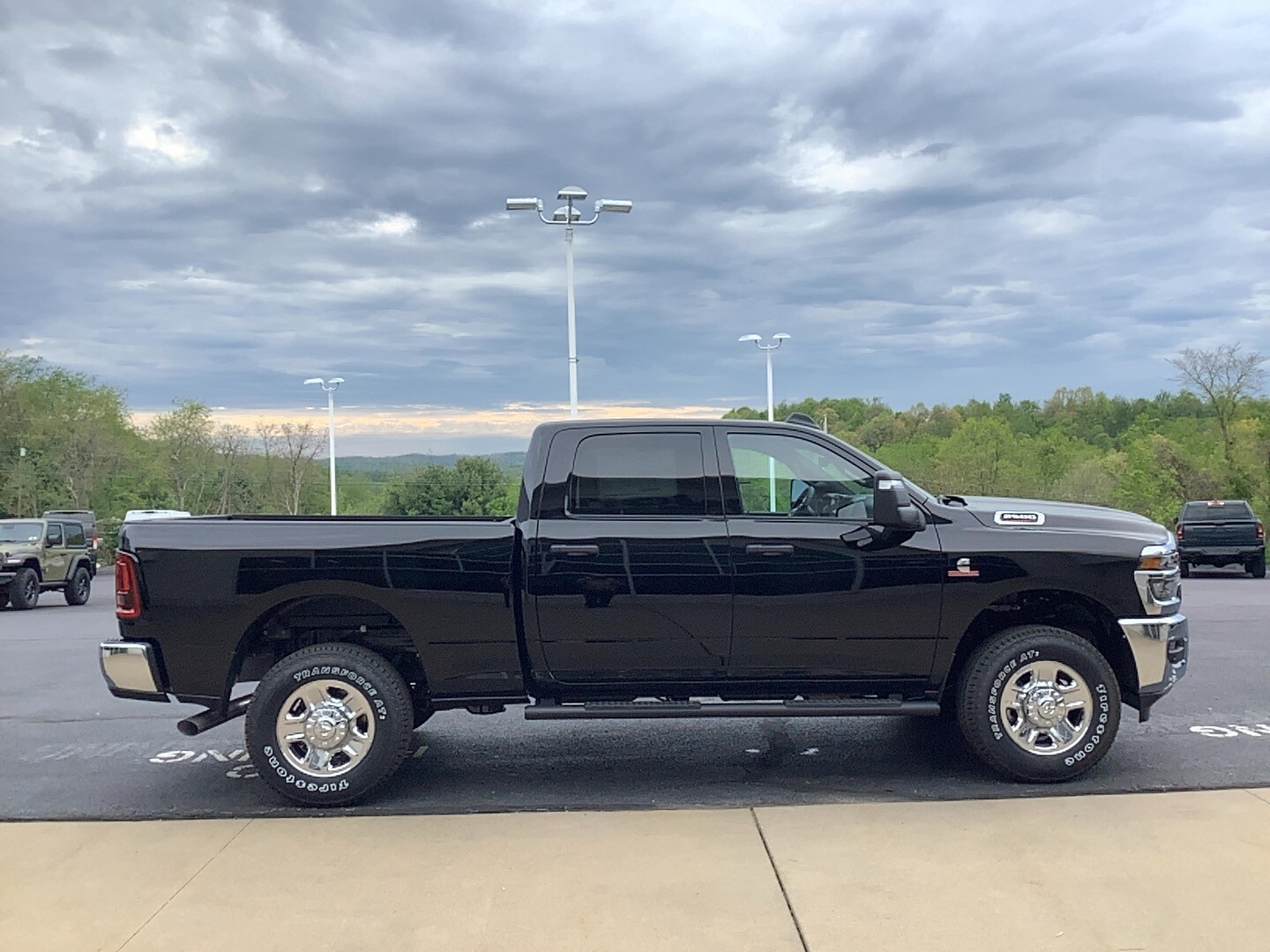 2025 Ram 2500 Tradesman photo 3