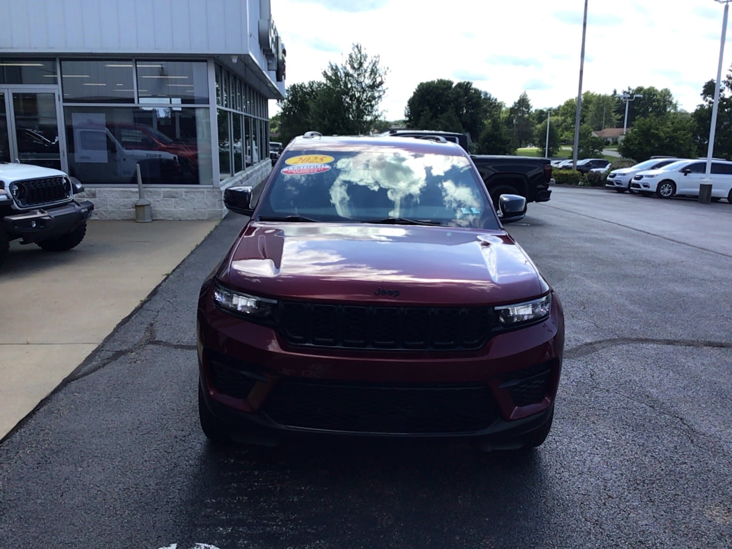2025 Jeep Grand Cherokee Altitude X Velvet Red Pearlcoat at Solomon CJD Carmichaels