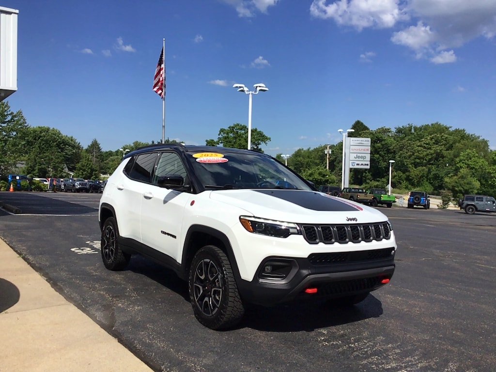 Certified 2025 Jeep Compass Trailhawk Trailhawk 4x4