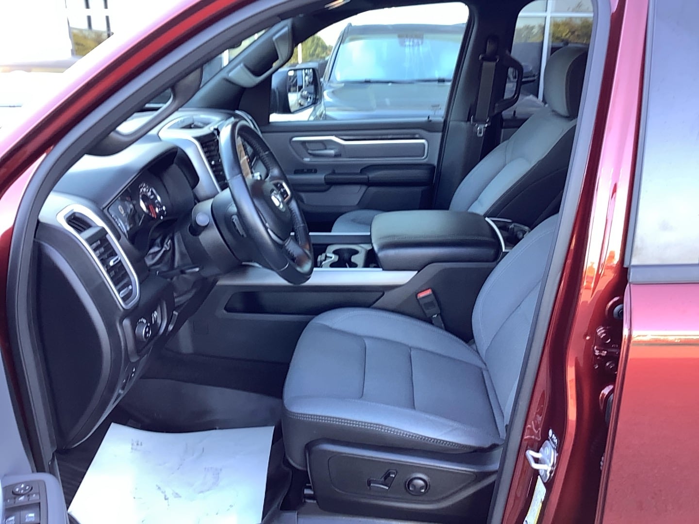 2023 Ram 1500 photo 9 of 13