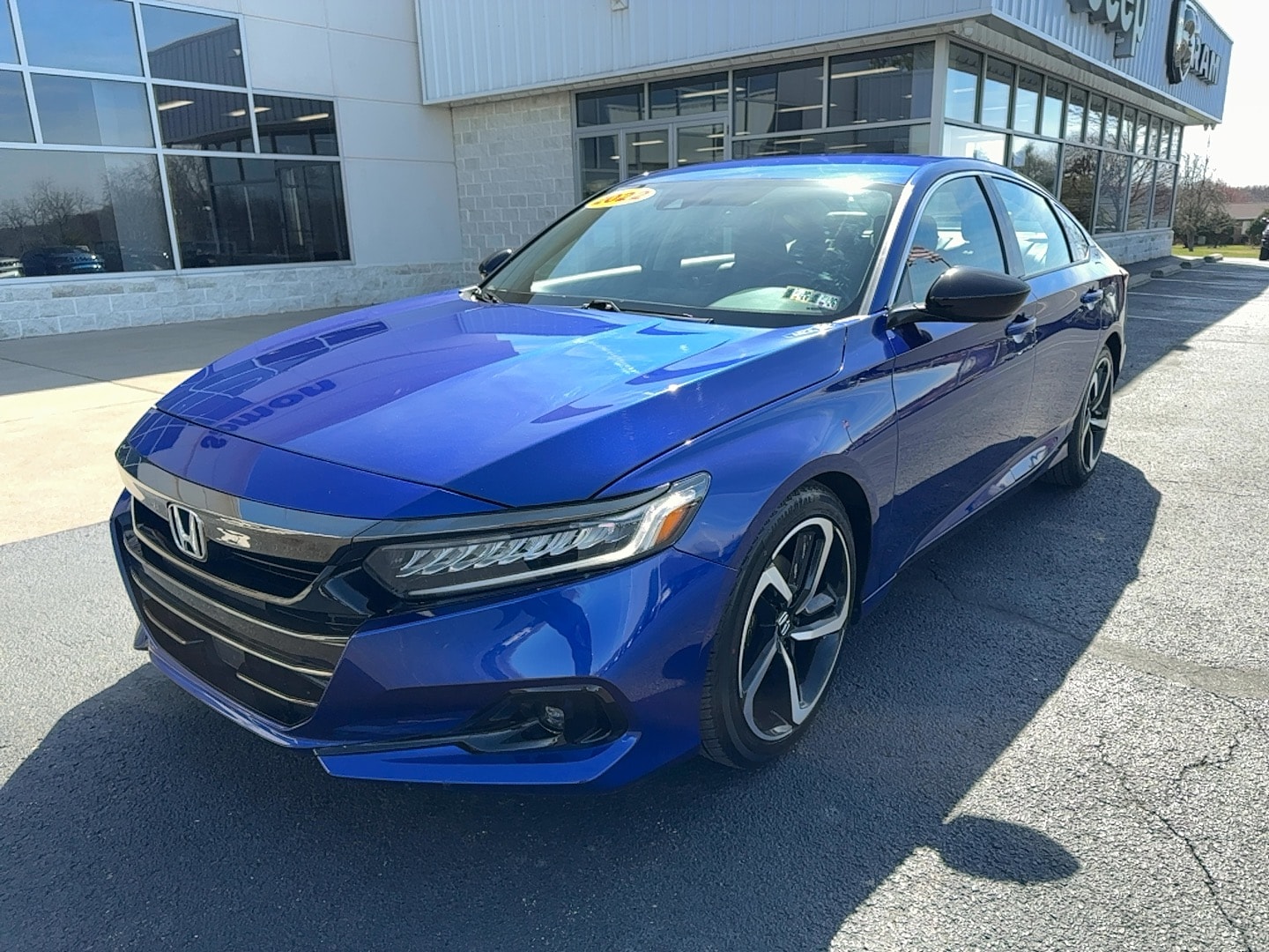 Certified 2022 Honda Accord Sport SE with VIN 1HGCV1F40NA037261 for sale in Brownsville, PA