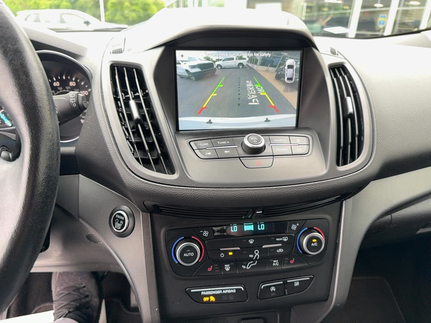 2019 Ford Escape SEL - 11