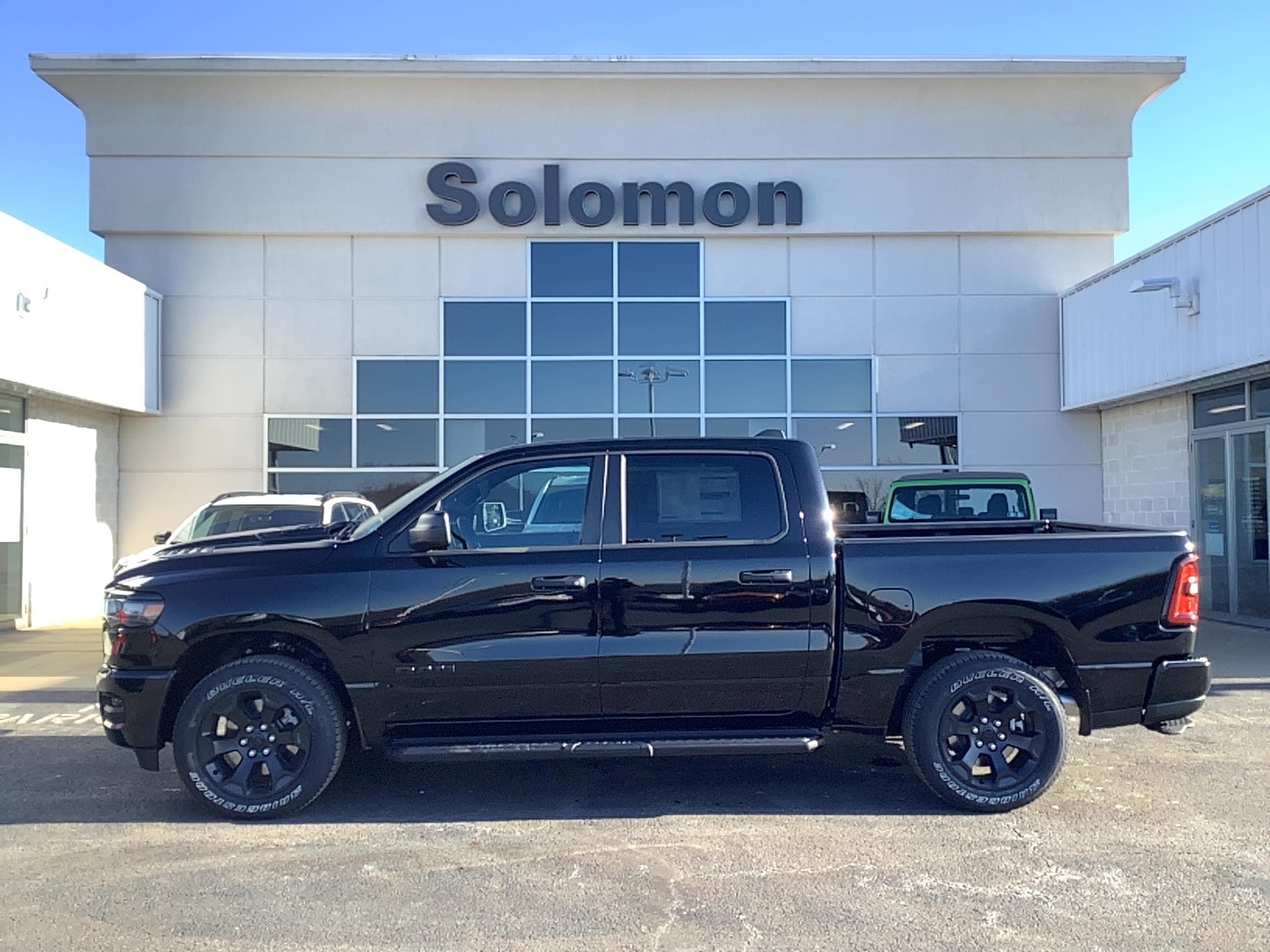 2026 RAM 1500 Express Crew Cab 4WD