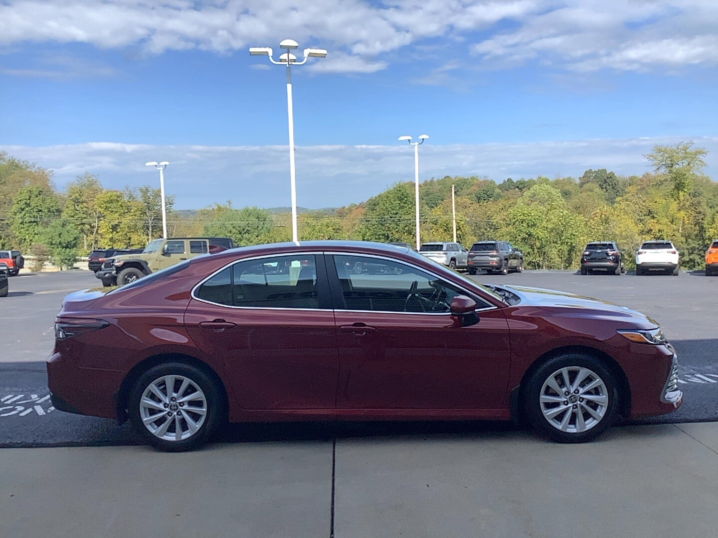2022 Toyota Camry LE photo 4