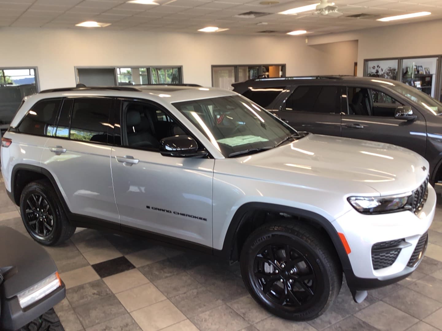 2025 Jeep Grand Cherokee ALTITUDE X 4X4 - 0