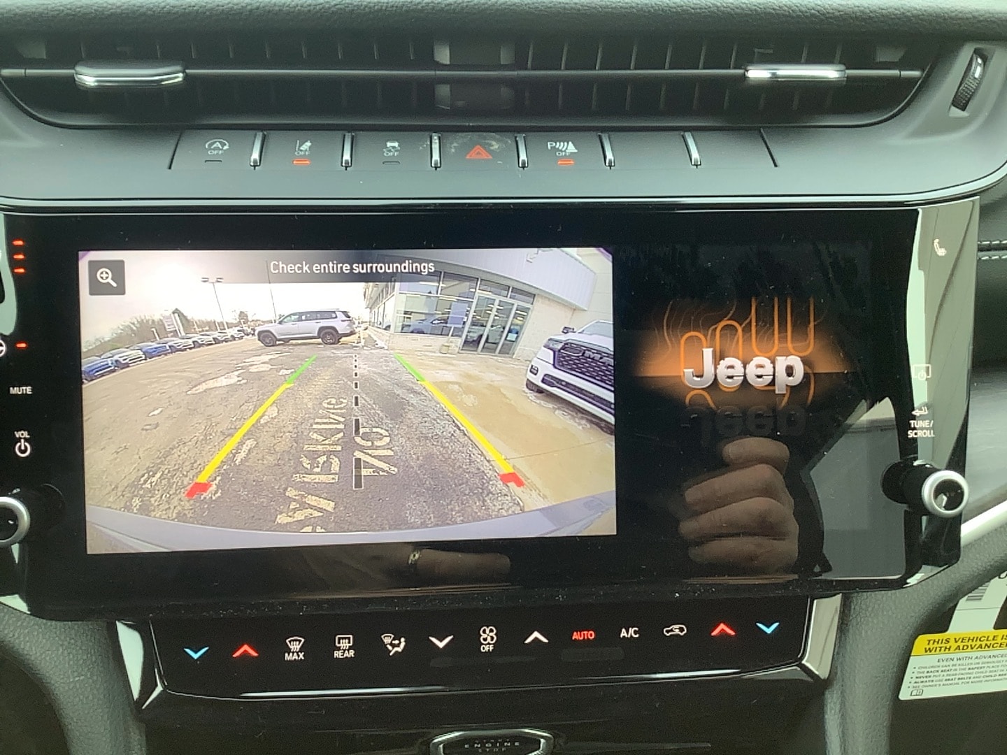 2026 Jeep Grand Cherokee LAREDO ALTITUDE 4X4 - 11