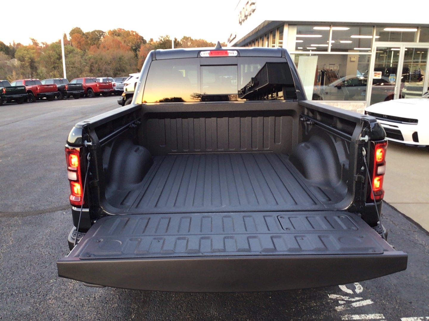 2027 Ram 1500 photo 5 of 13