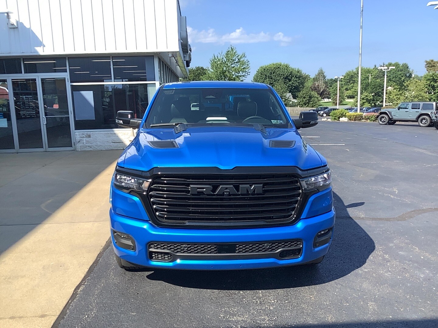 2025 Ram 1500 Laramie photo 2