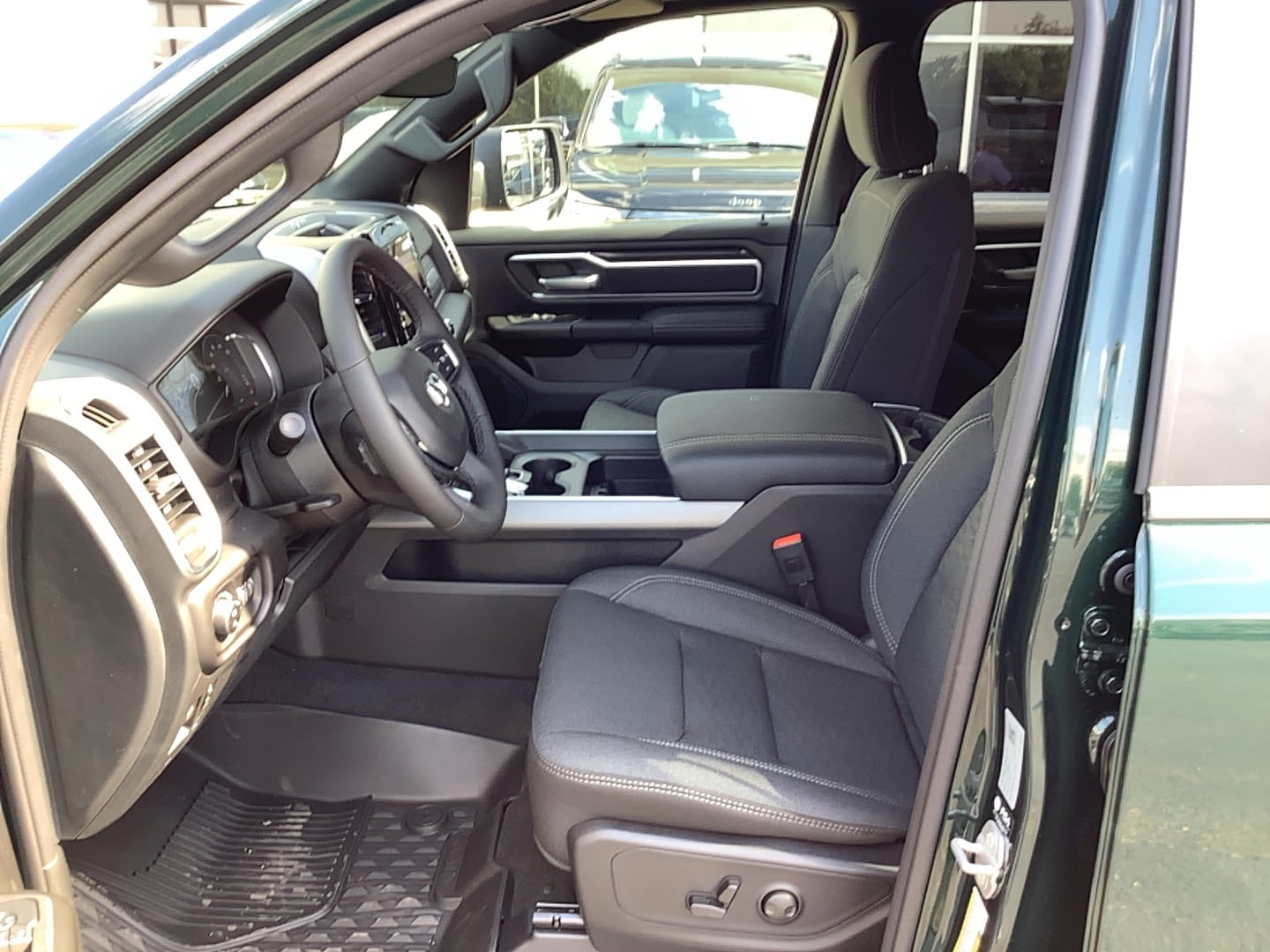2027 Ram 1500 photo 9 of 13