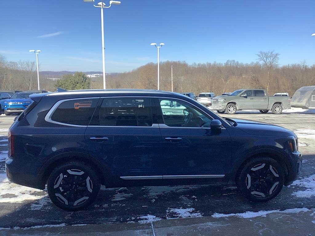 Certified 2023 Kia Telluride S S AWD