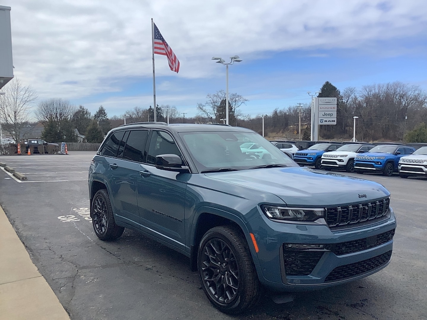 2026 Jeep Grand Cherokee SUMMIT 4X4 - 2