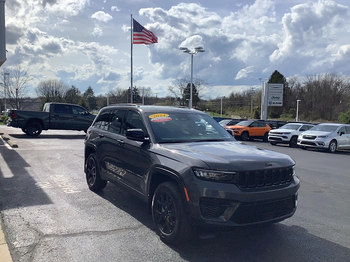 2024 Jeep Grand Cherokee Altitude - 2
