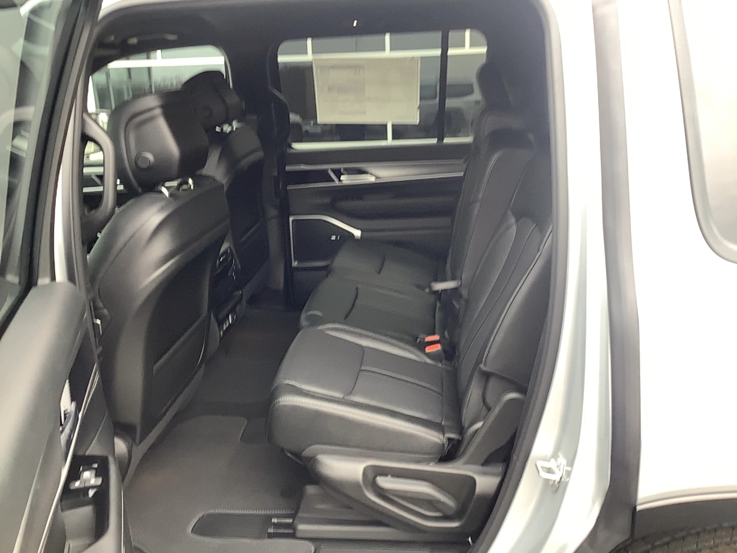 2026 Jeep Grand Wagoneer LIMITED ALTITUDE 4X4 - 9