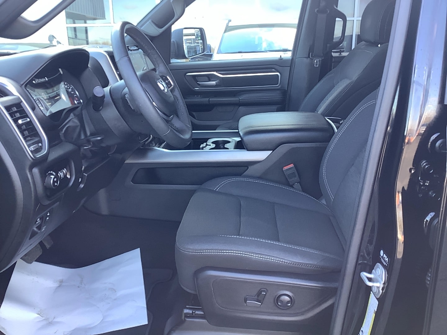 2025 Ram 1500 Big Horn - 9