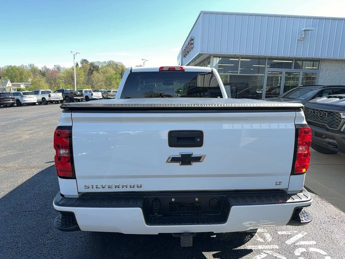 2018 Chevrolet Silverado 1500 LT - 4
