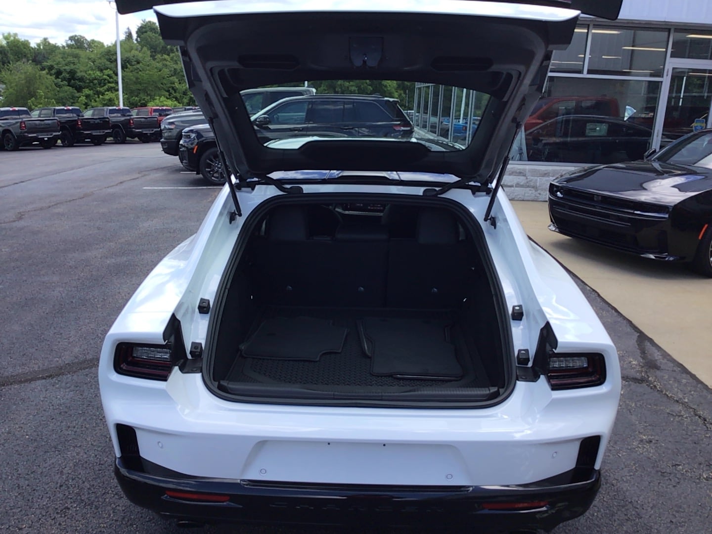 2026 Dodge Charger SCAT PACK 2-DOOR AWD White Knuckle at Three Rivers CJD