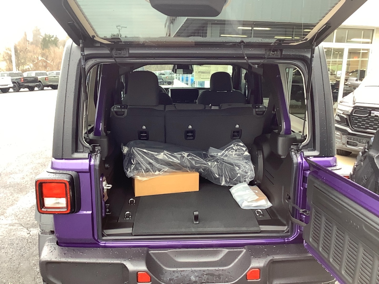 2026 Jeep Wrangler 4-DOOR WILLYS - 5
