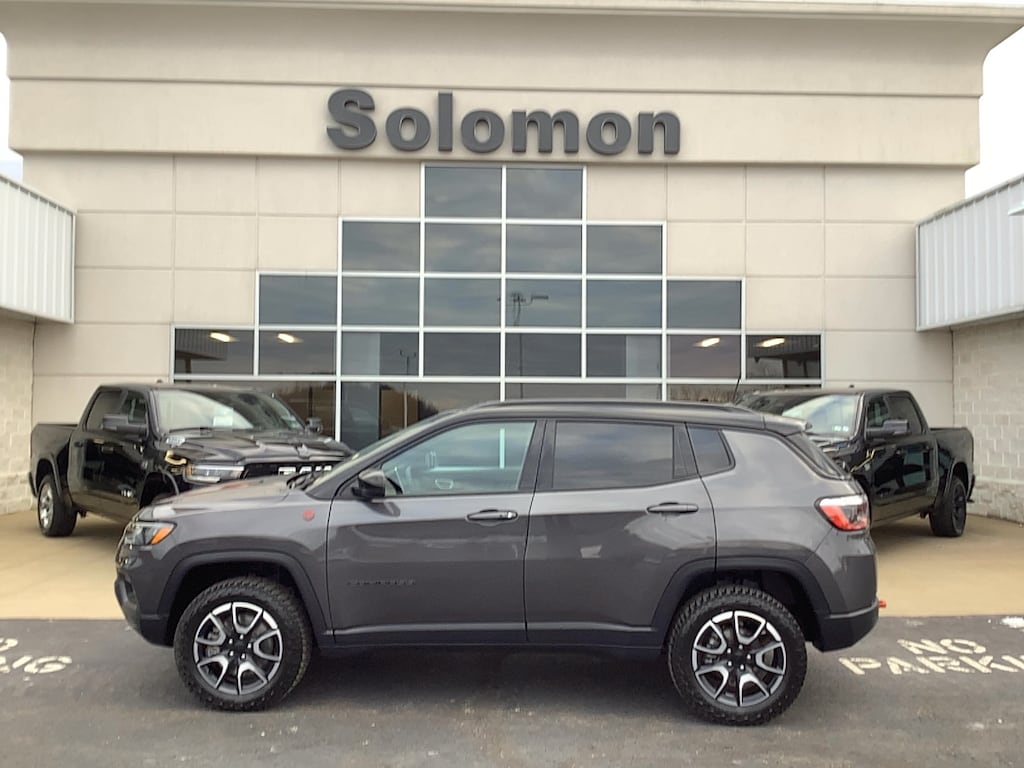 Used 2024 Jeep Compass Trailhawk Trailhawk 4x4