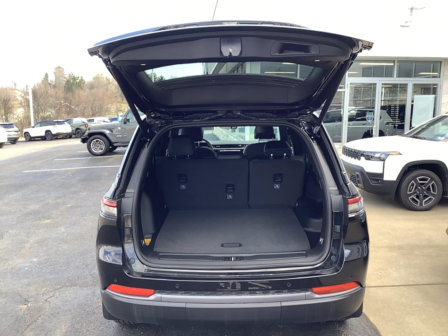 2026 Jeep Grand Cherokee LAREDO ALTITUDE 4X4 - 4