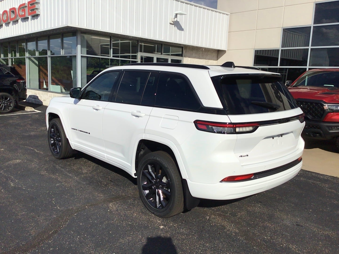 2026 Jeep Grand Cherokee LIMITED RESERVE 4X4 - 5