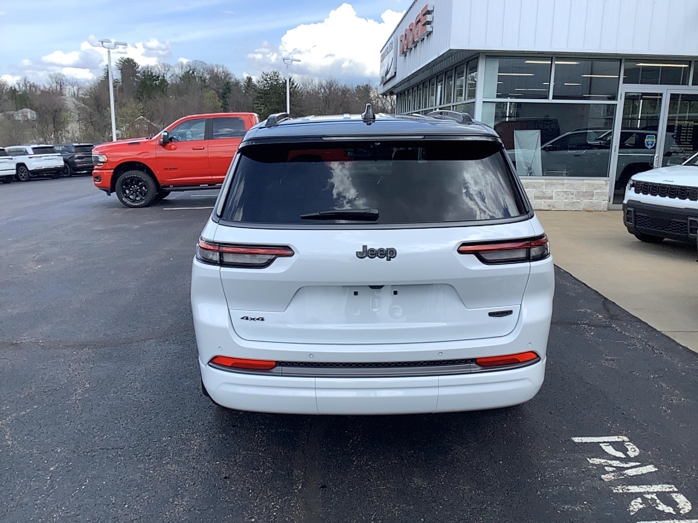 2026 Jeep Grand Cherokee L SUMMIT 4X4 - 3
