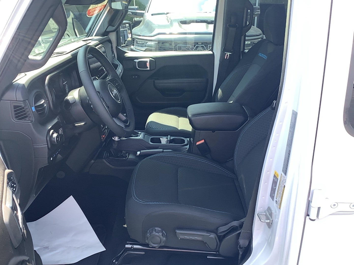 2025 Jeep Wrangler 4xe Rubicon - 8