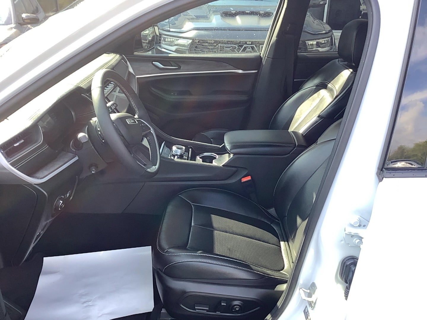 2024 Jeep Grand Cherokee L Limited Bright White Clearcoat at Solomon CJD Carmichaels