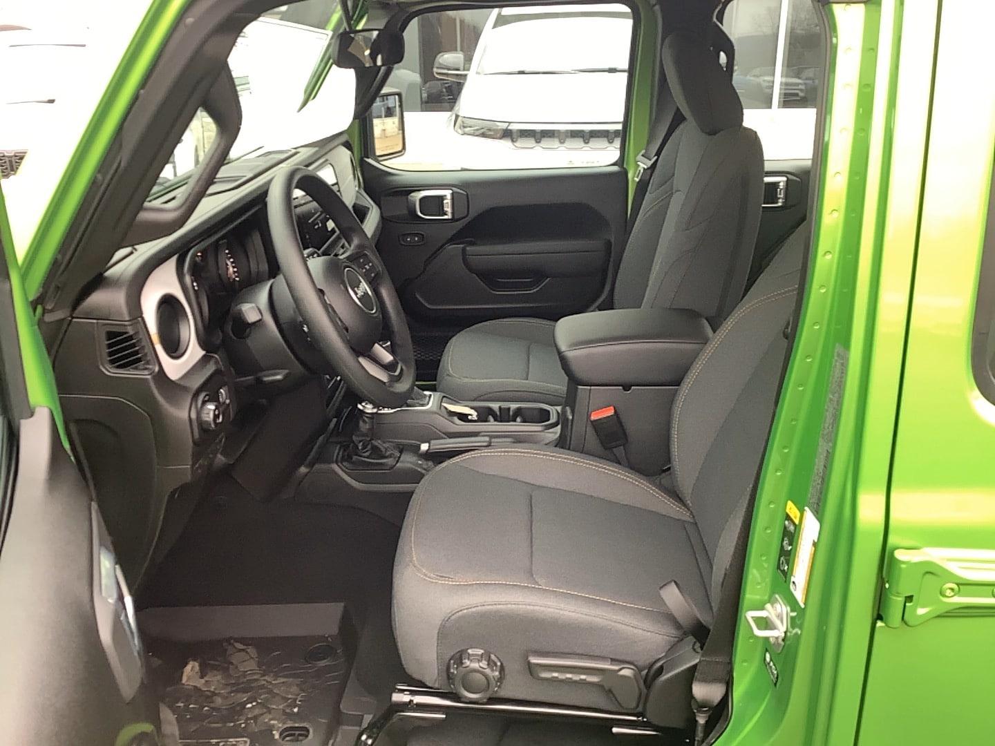 2026 Jeep Gladiator SPORT 4X4 - 9