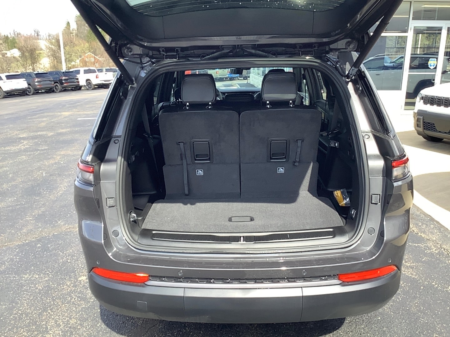 2026 Jeep Grand Cherokee L LAREDO ALTITUDE 4X4 - 4