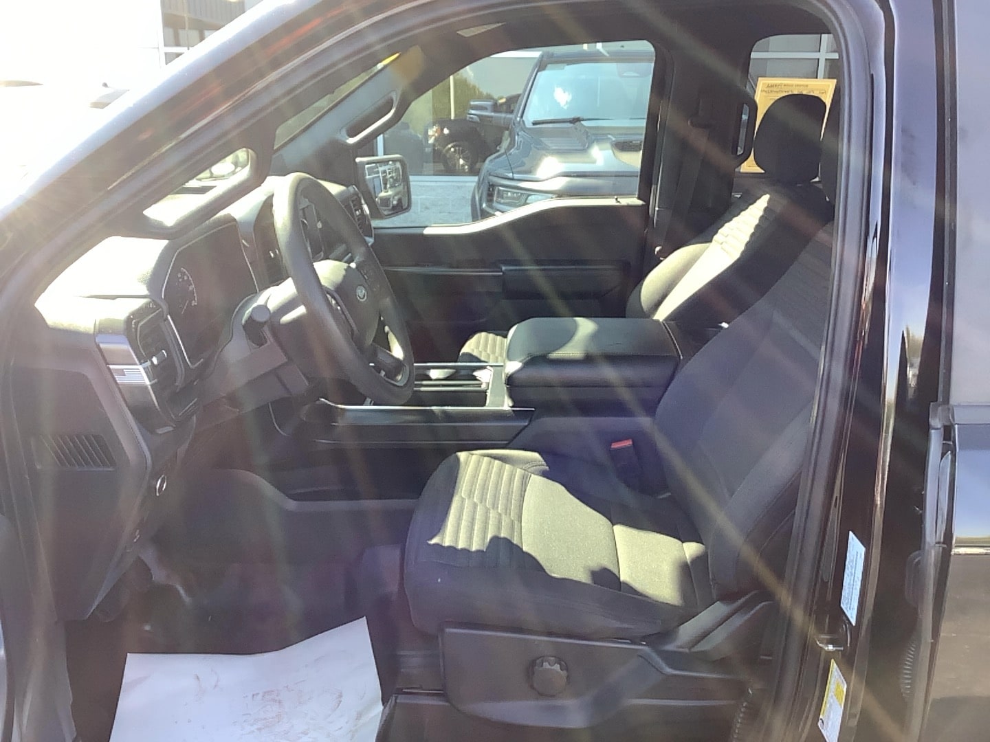 2022 Ford F-150 XL - 8