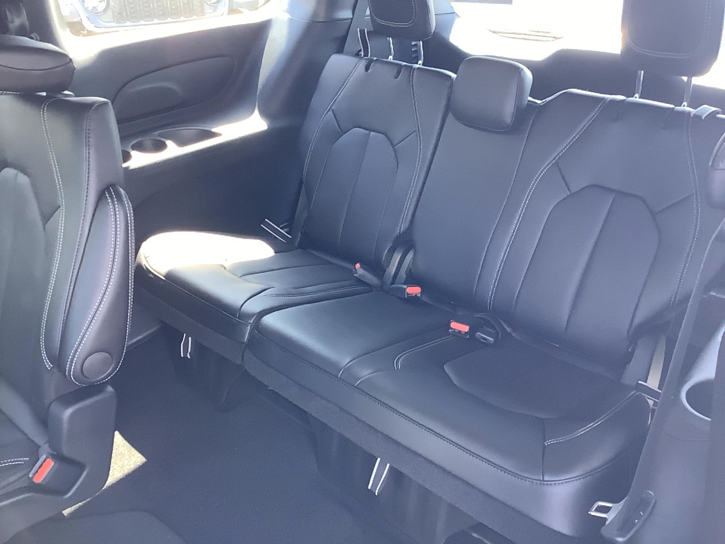 2026 Chrysler Pacifica SELECT AWD Silver Mist at Three Rivers CJD